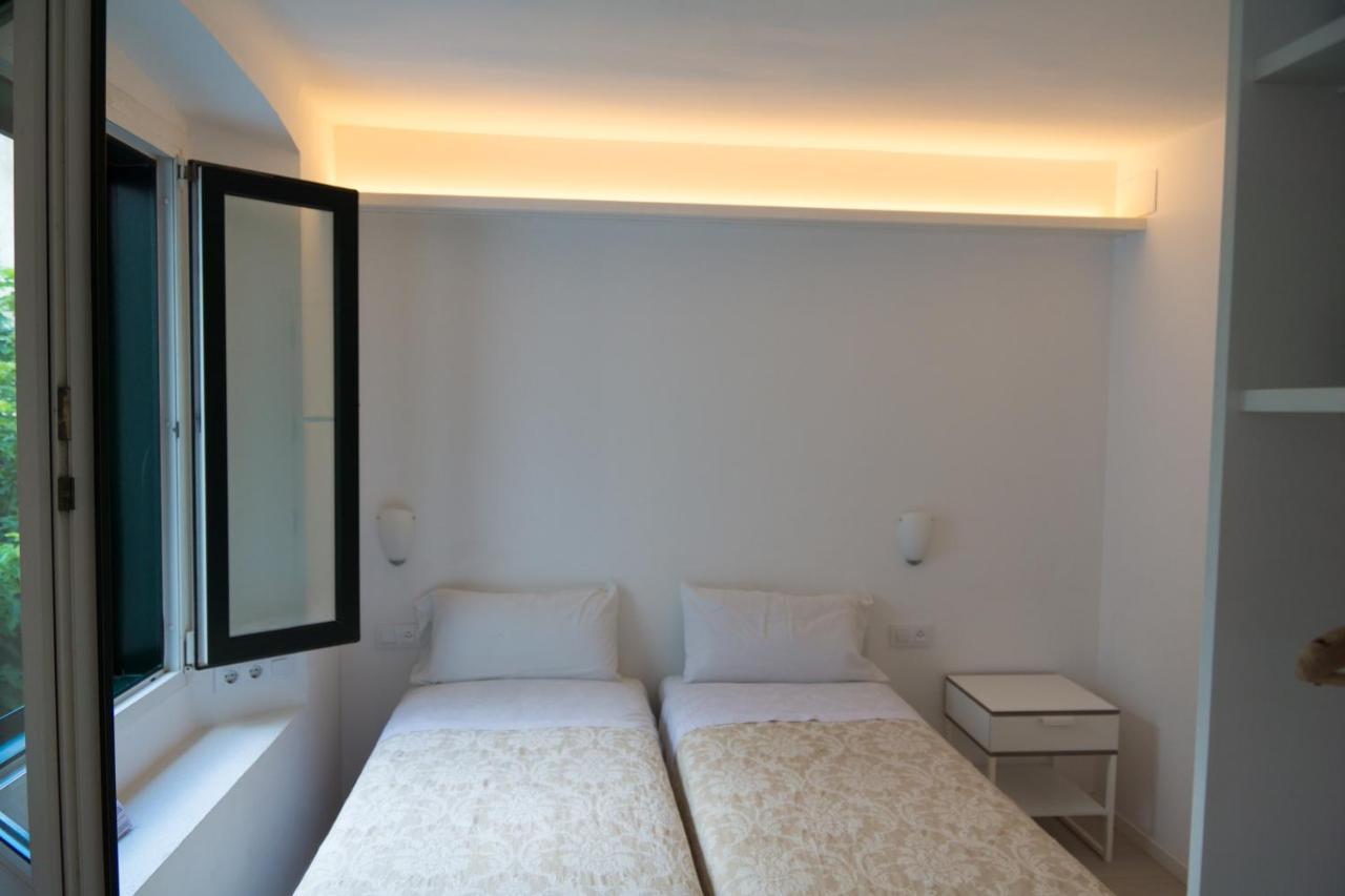 Hostal Marina كاذاكيس المظهر الخارجي الصورة