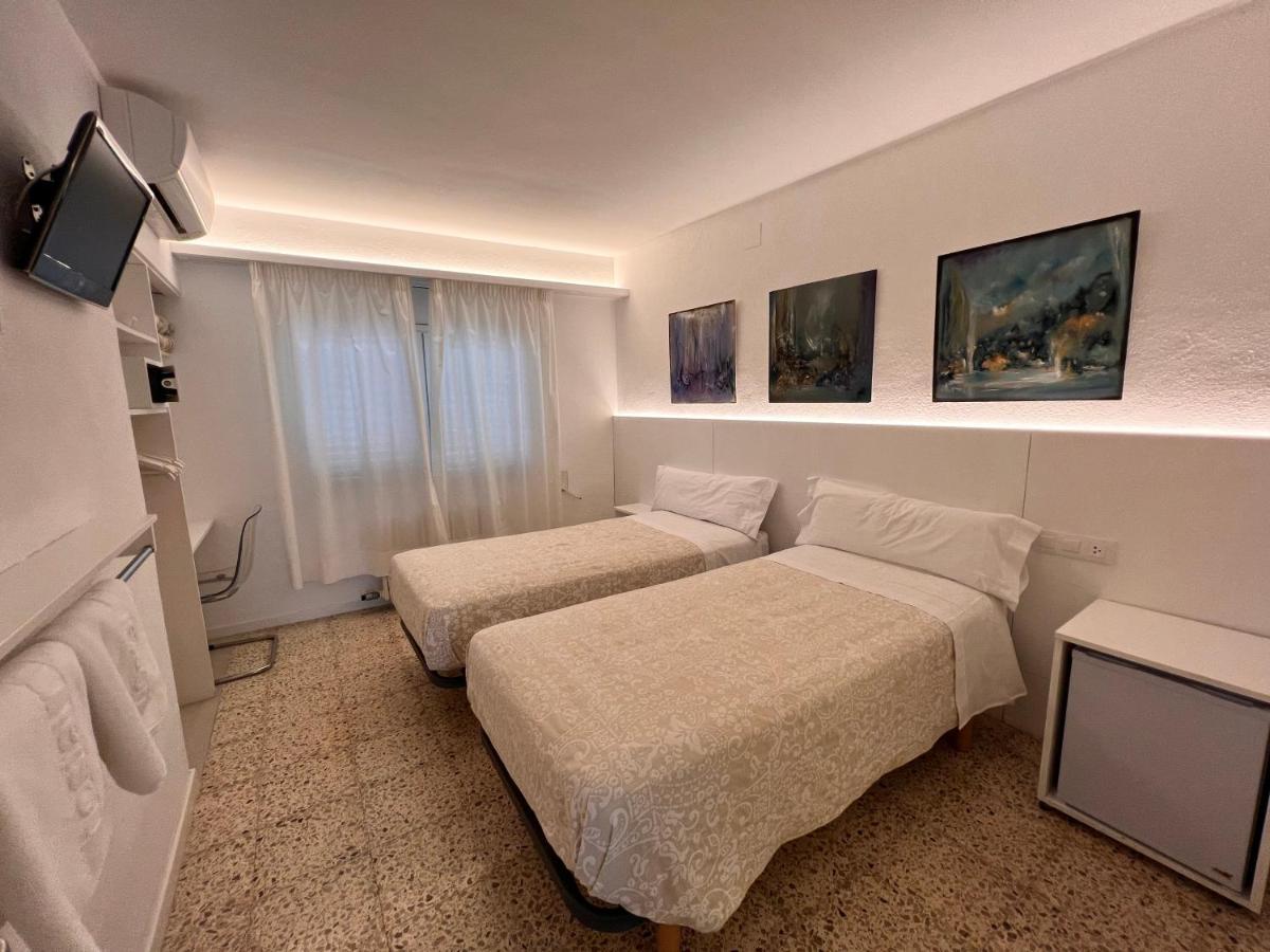 Hostal Marina كاذاكيس المظهر الخارجي الصورة