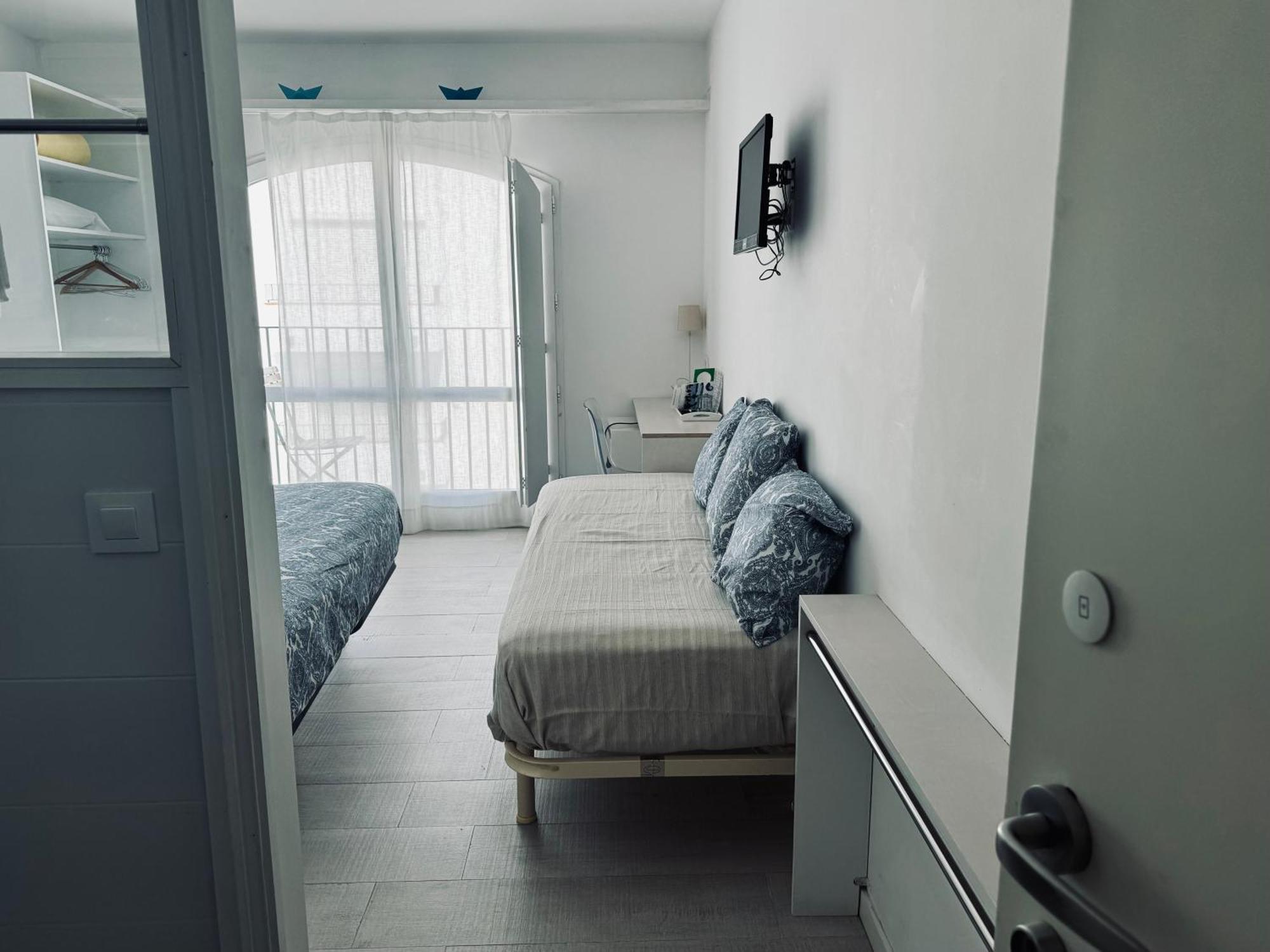 Hostal Marina كاذاكيس المظهر الخارجي الصورة