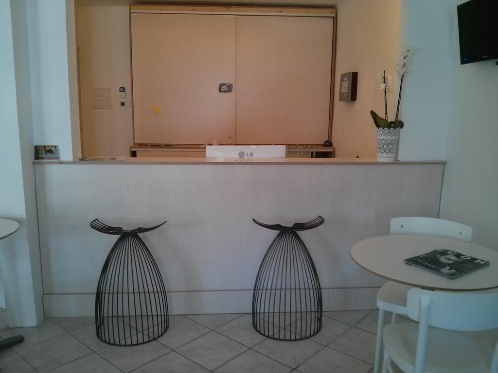 Hostal Marina كاذاكيس المظهر الخارجي الصورة
