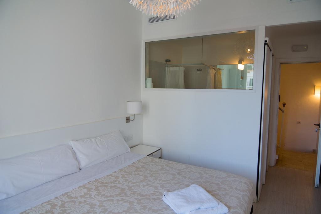 Hostal Marina كاذاكيس المظهر الخارجي الصورة